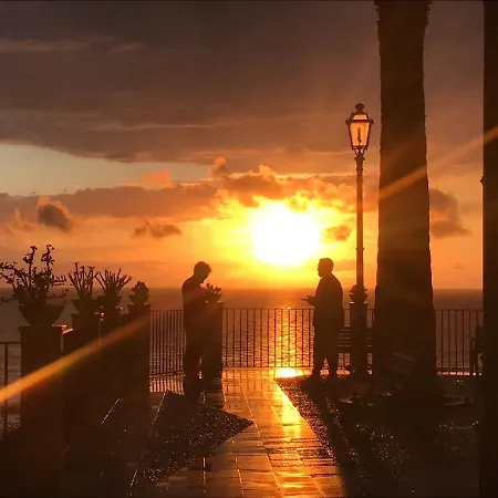 Couette-café Nereide Tropea