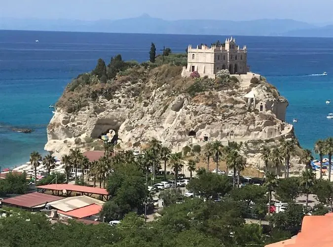 Couette-café Nereide 4*