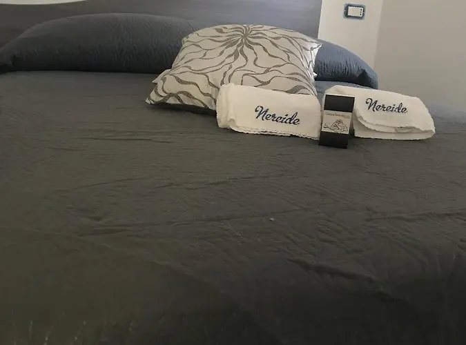 Couette-café Nereide 4*