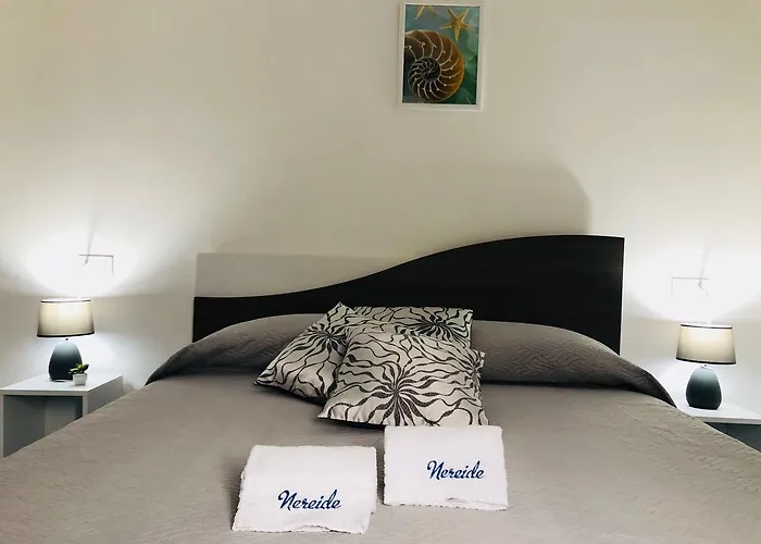 Couette-café Nereide 4*