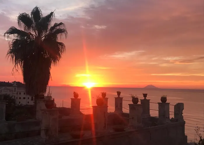 Couette-café Nereide 4*