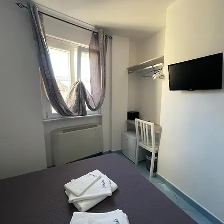 فندق مبيت وإفطار Nereide 4*